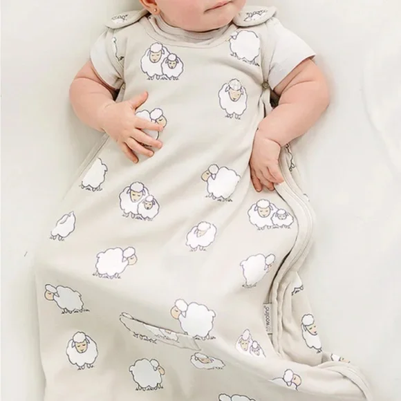 4 Season® Ultimate Baby Sleep Bag, Merino Wool & Organic Cotton, Sheep 2-24mths - Picture 1 of 5